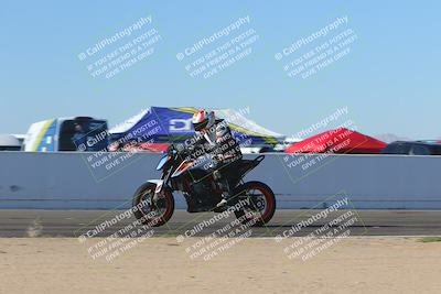 media/Nov-06-2023-Moto Forza (Mon) [[ce023d0744]]/4-Beginner Group/Session 4 (Finish Line Checker)/